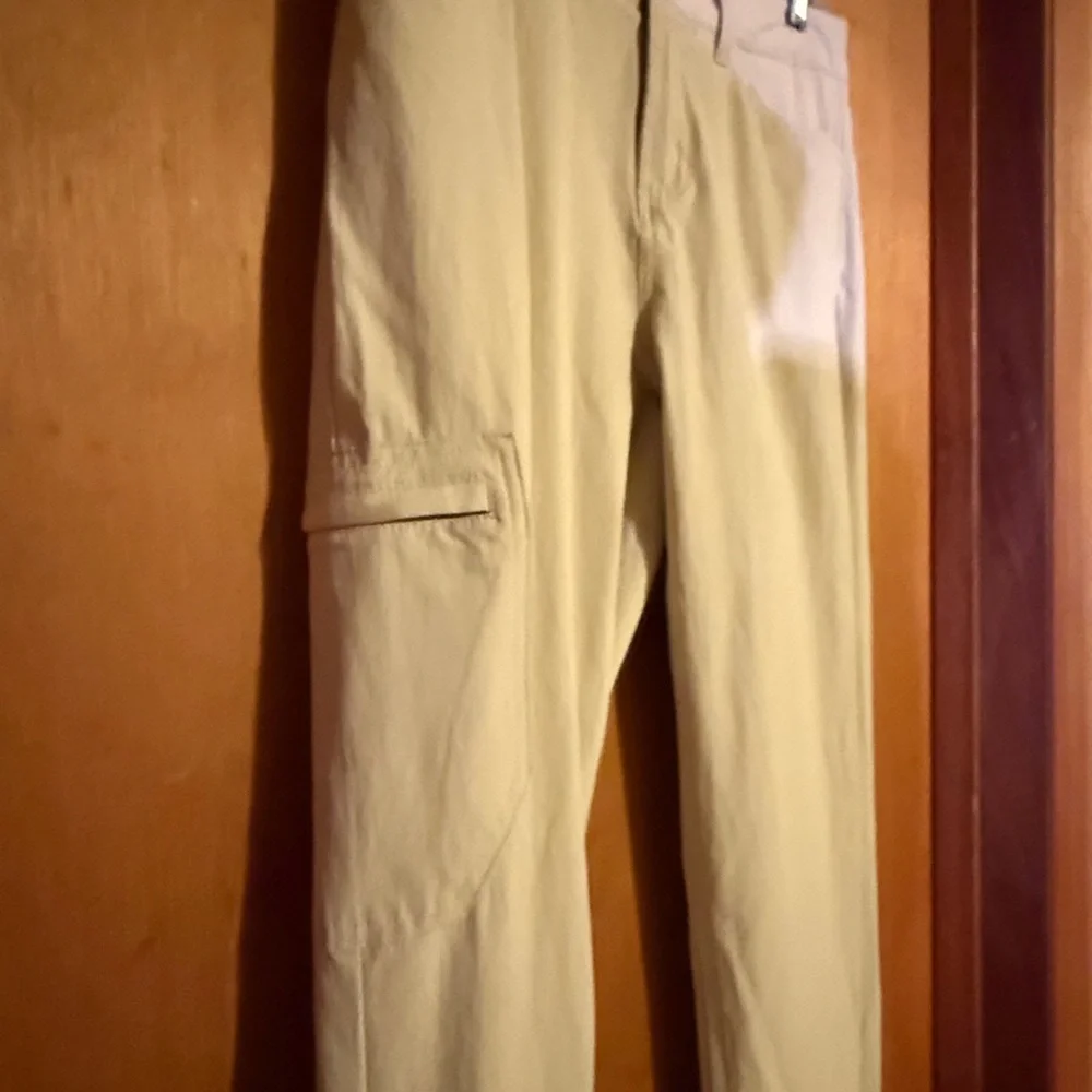 Patagonia Women's Skyline Travel Pants Size 4 Like New - Picture 3 of 14